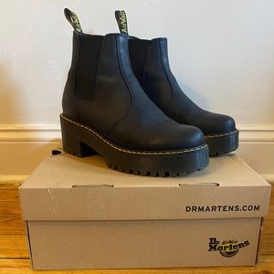 Dr. Martens Rometty Wyoming Leather Platform Chelsea Boots